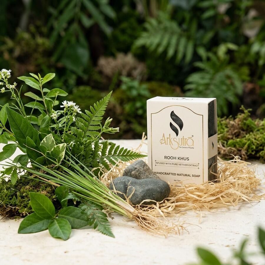 Rooh Khus Soap + Musk & Green Tea Mist Gift Set
